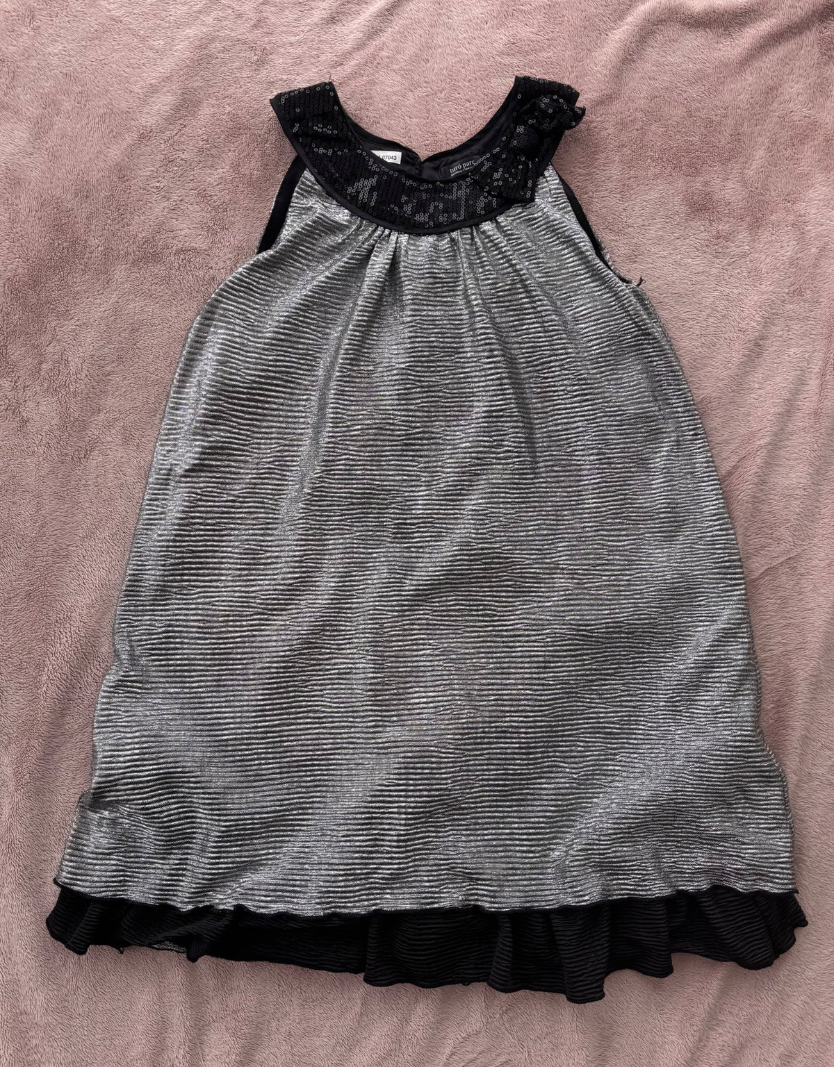 Size 6 silver and black holiday dress , Kids 6/6X
