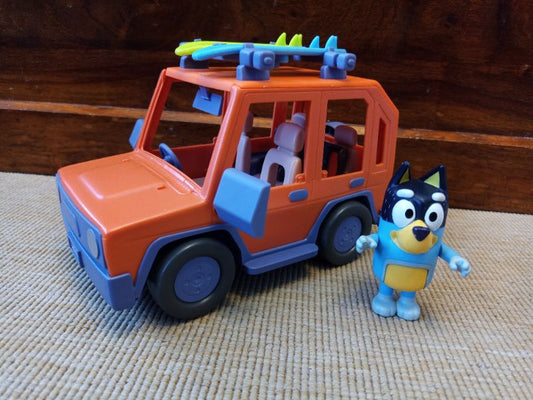 Bluey - Family Car with Bandit