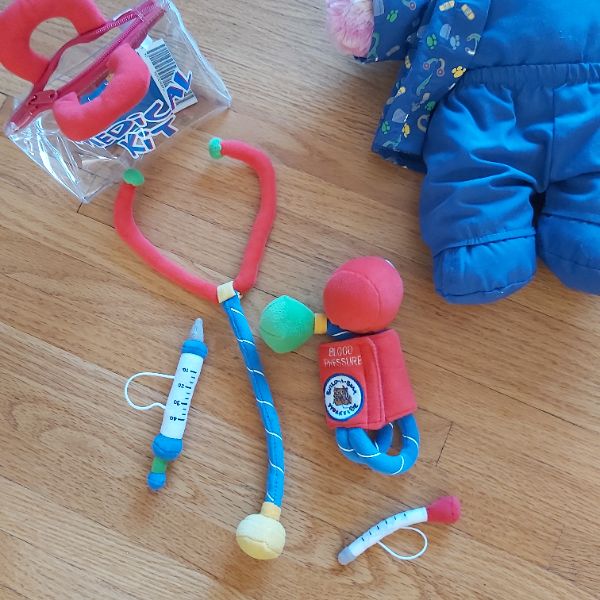 Build a Bear: Nurse bear with accessories