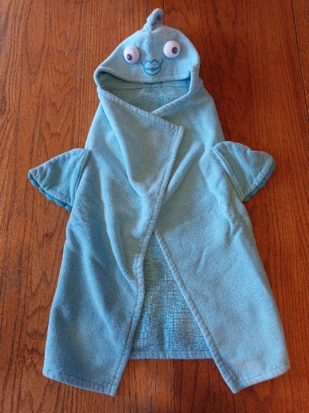 Pottery Barn - Infant Hooded Towel - Fish