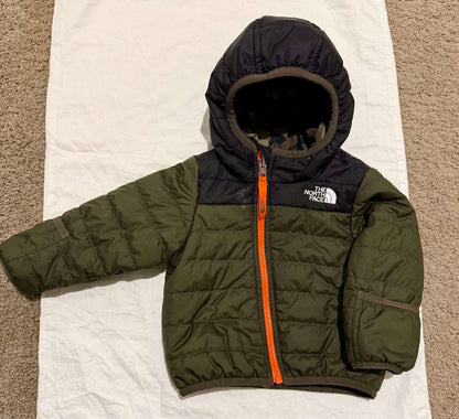 The North Face Camo Reversible Puffer Coat 6-12M, Kids 12 Month (9-12M)