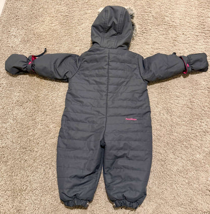 OshKosh B'gosh charcoal grey and pink 1-piece baby snowsuit, Kids 12 Month (9-12M)