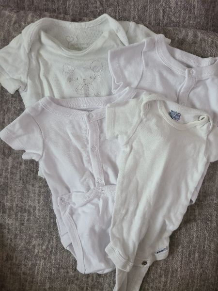 0 to 3 month onsies