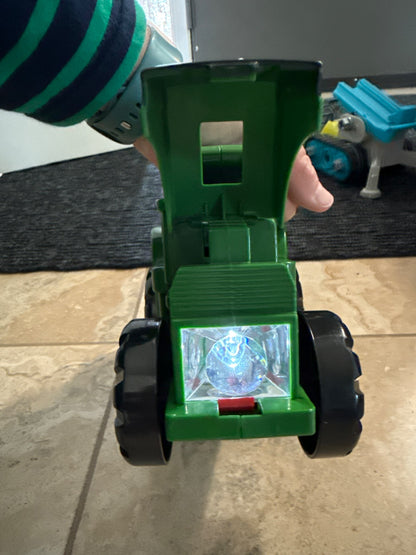 John deer tractor flashlight
