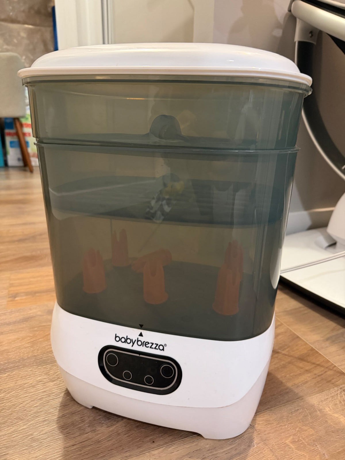 Baby Brezza bottle sterilizer and dryer