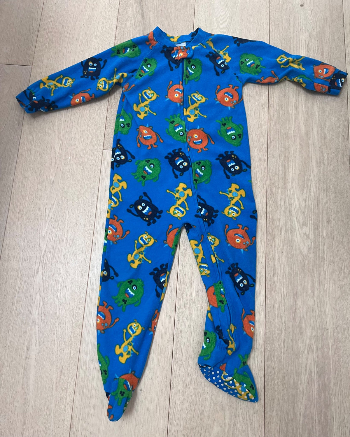 2 Pairs of Boys 3T Fleece Zip Pyjamas   , Kids 3T