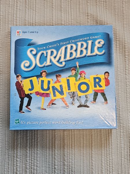 Scrabble jr. Game ages 5+