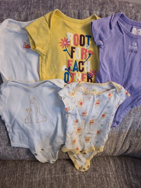 0 to 3 month onsies