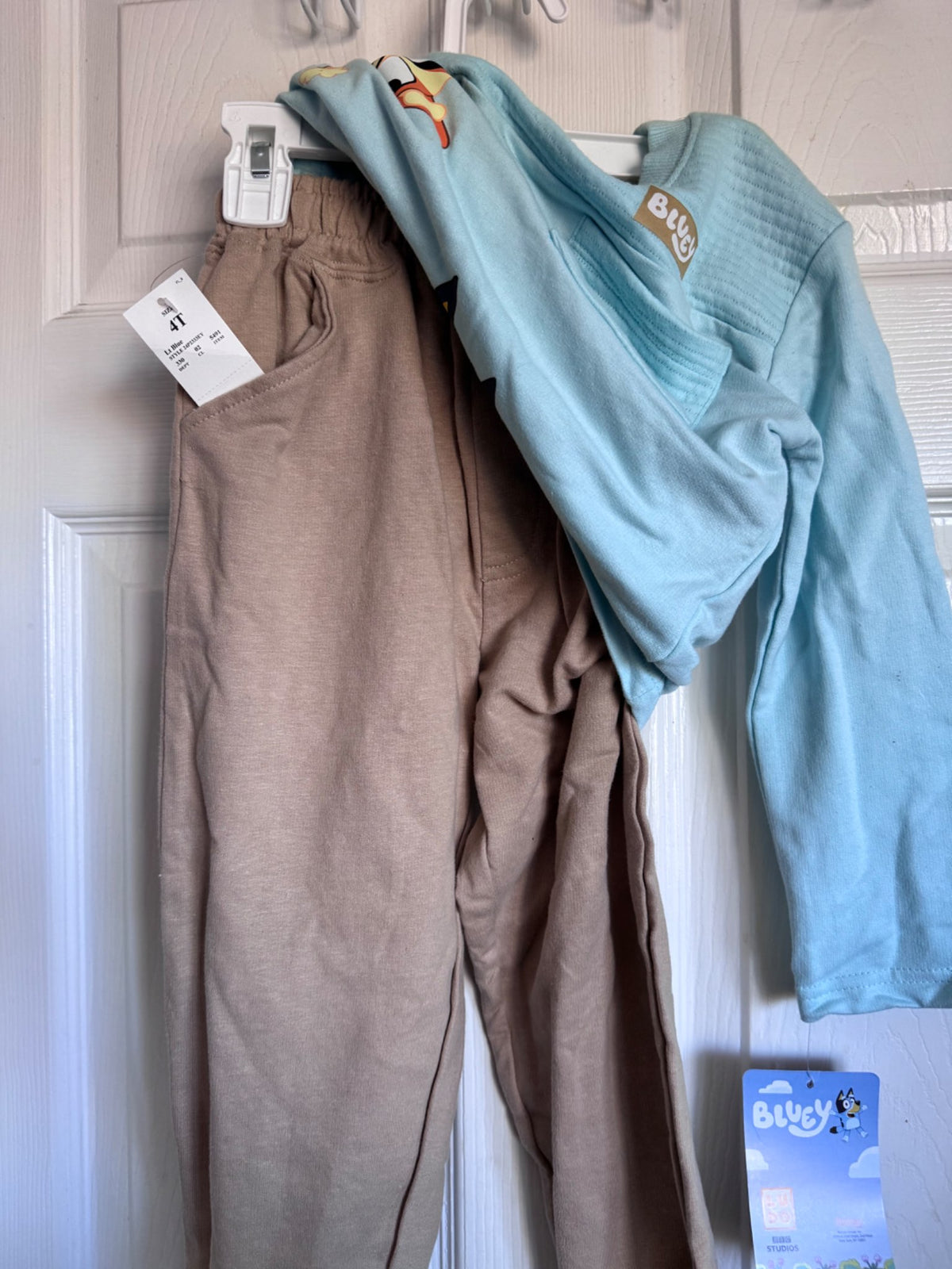 NWT Bluey Outfit 4T, Kids 4/4T