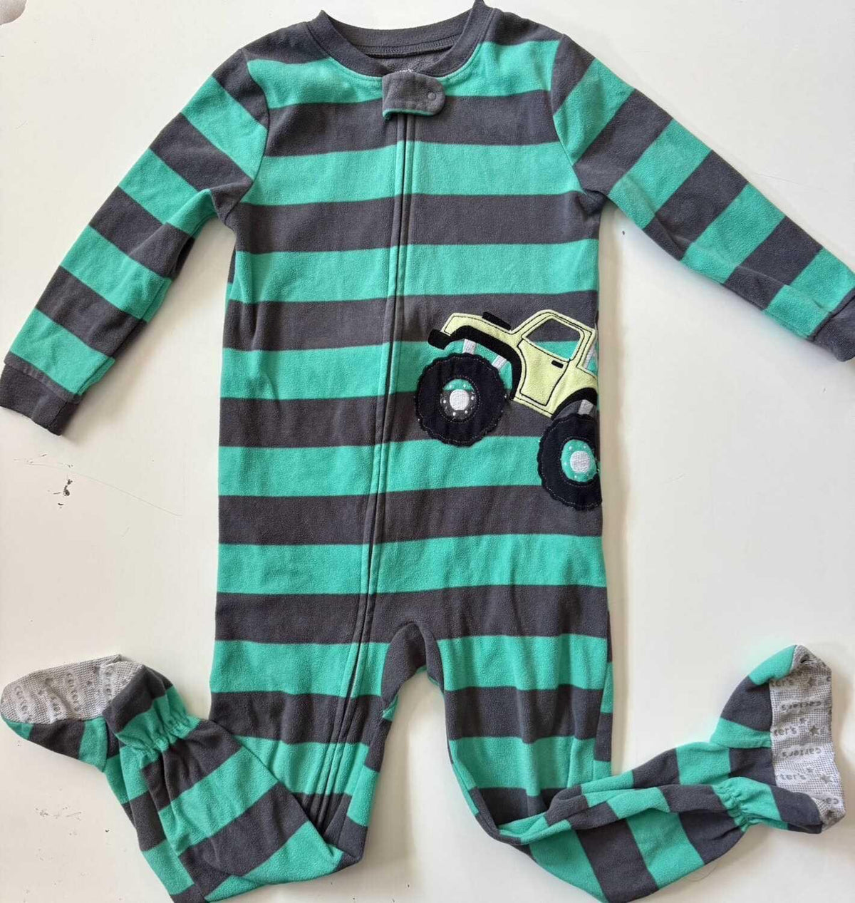Lot of 4 boys fleece pajamas 5T, Kids 5/5T
