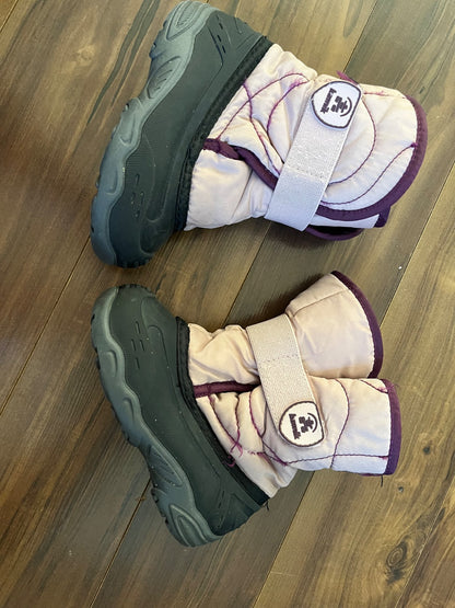 Kamik Toddler boots , Shoes 9 (Toddler:2-4yr)