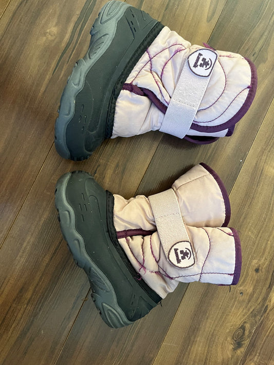 Kamik Toddler boots , Shoes 9 (Toddler:2-4yr)