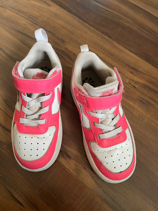 Nike sneaker , Shoes 8.5 (Toddler:2-4yr)