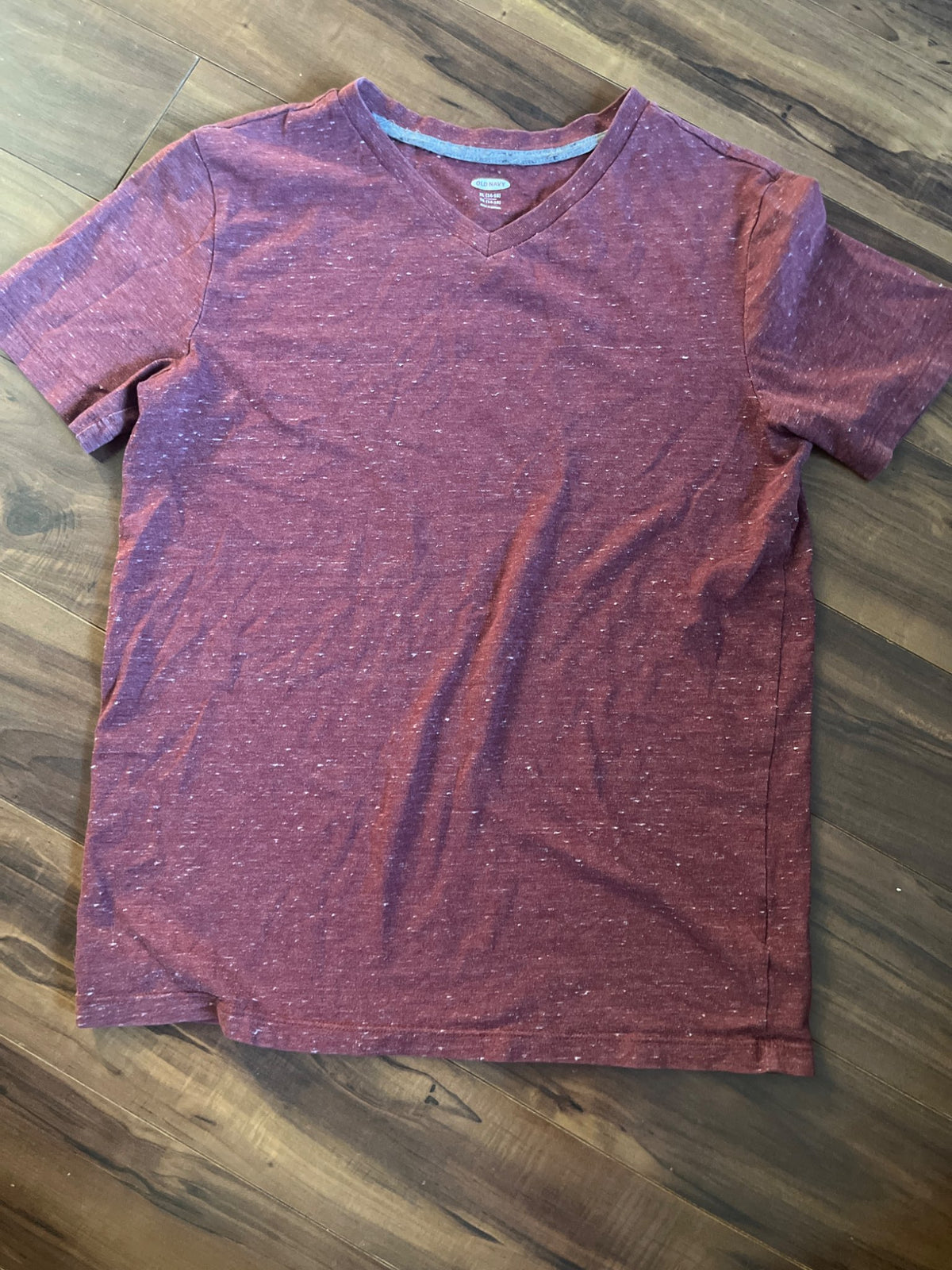 Old Navy v-neck t-shirt, Kids 14