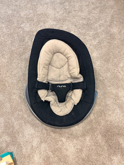 Nuna Leaf Baby Swing