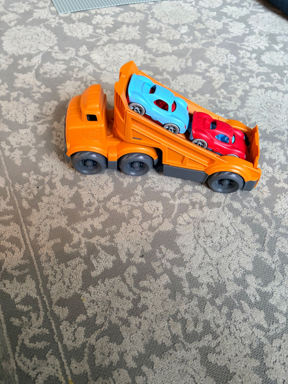 Green Toys Car Loader