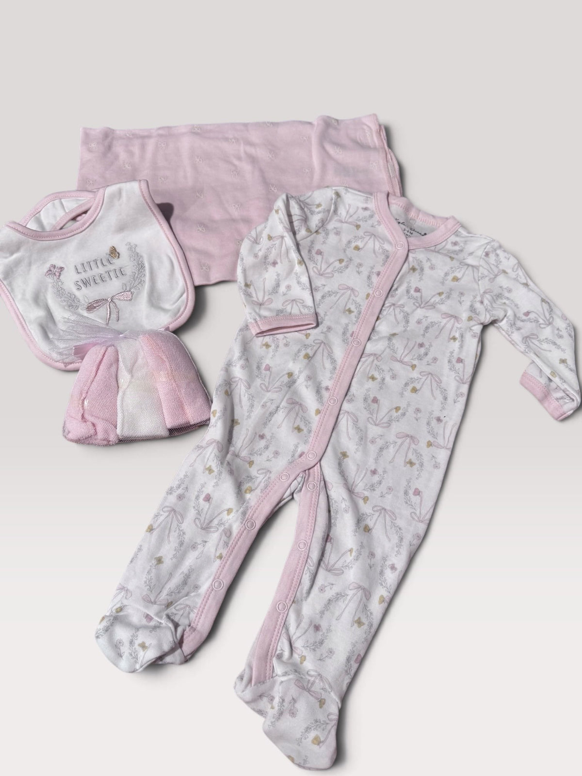 3-6m onesie bundle , Kids 6 Month (3-6M)