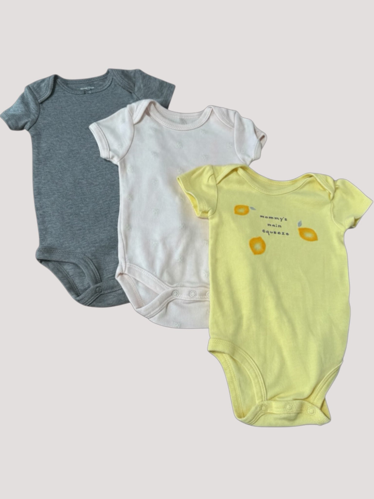 Short sleeve body suit bundle , Kids 6 Month (3-6M)