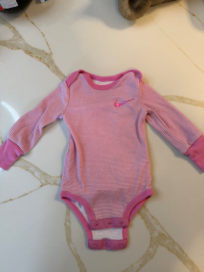 Nike pink top 12month, Kids 12 Month (9-12M)