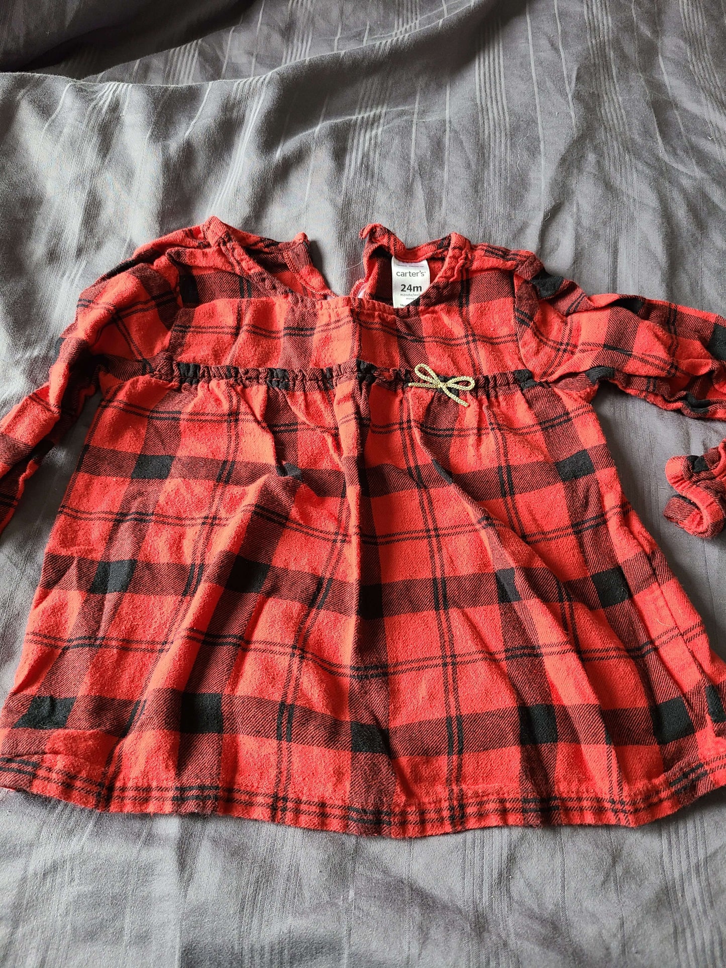 Carters 24 month long sleeve shirts 3 pcs, Kids 24 Month (18-24M)