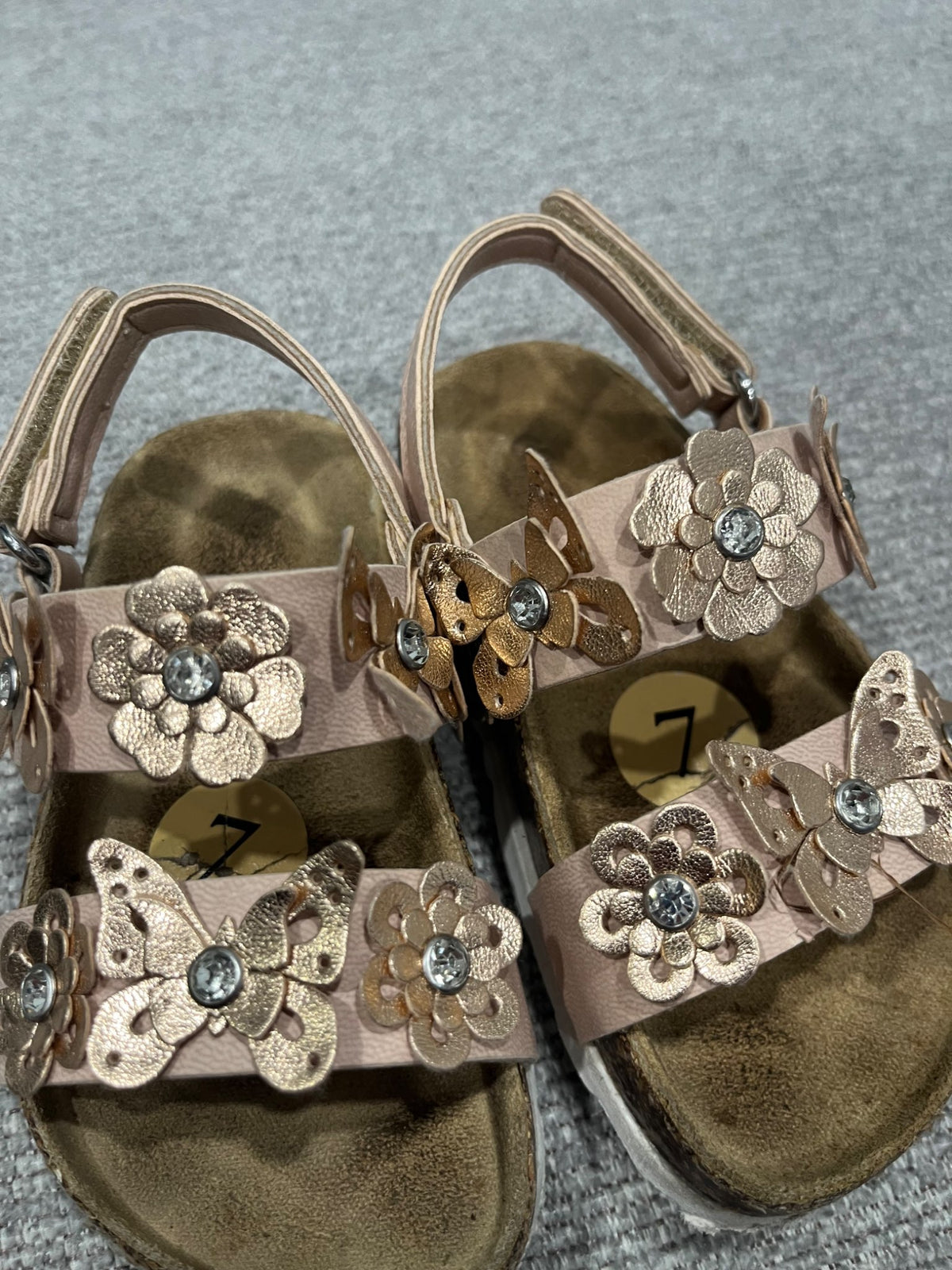 Size 7 toddler gold butterfly sandal, Shoes 7 (Walkers:12-24 mth)