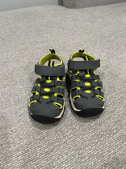 Size 7 toddler sandal, Shoes 7 (Walkers:12-24 mth)