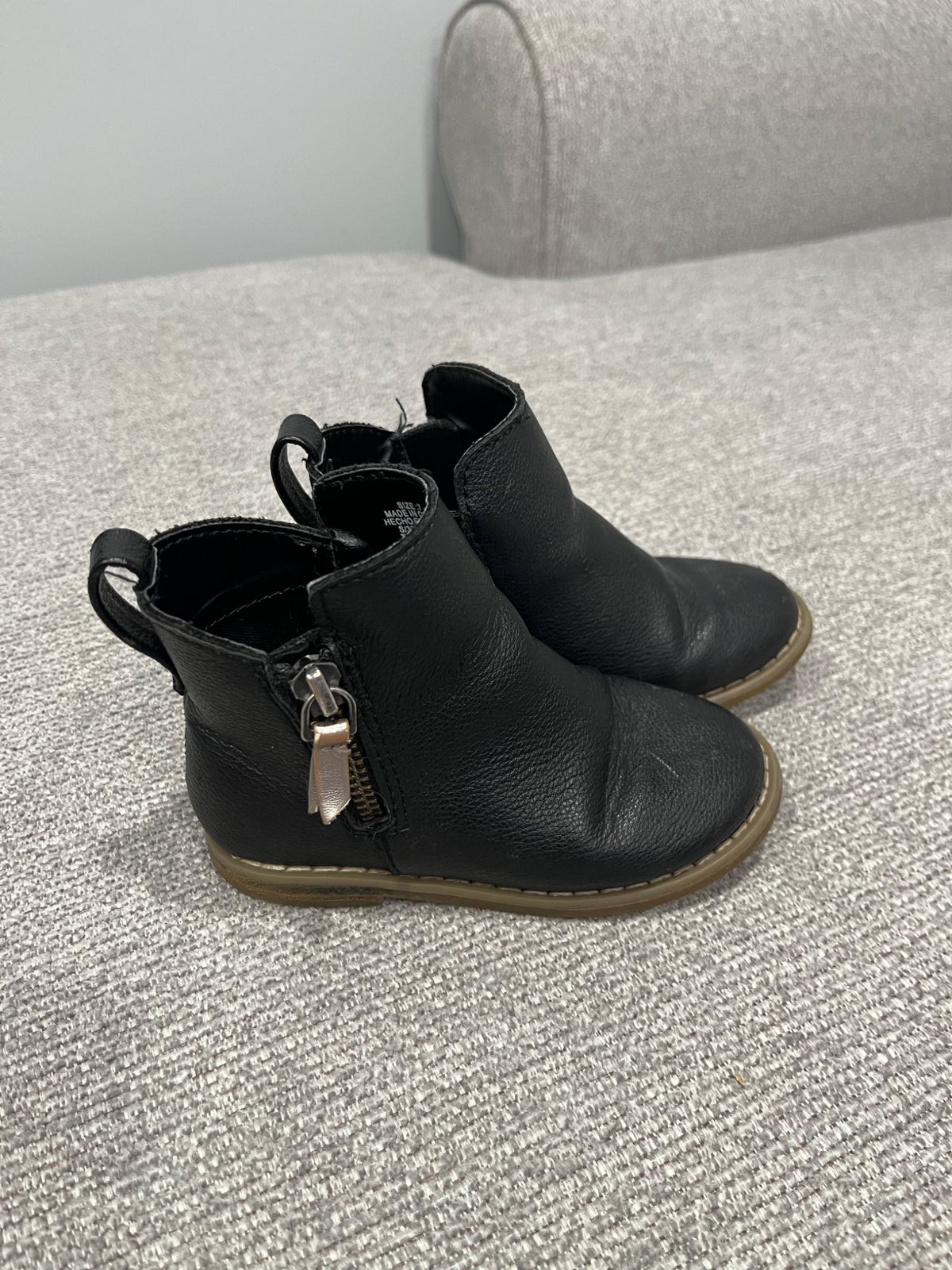 Size 7 toddler dress shoe, Shoes 7 (Walkers:12-24 mth)