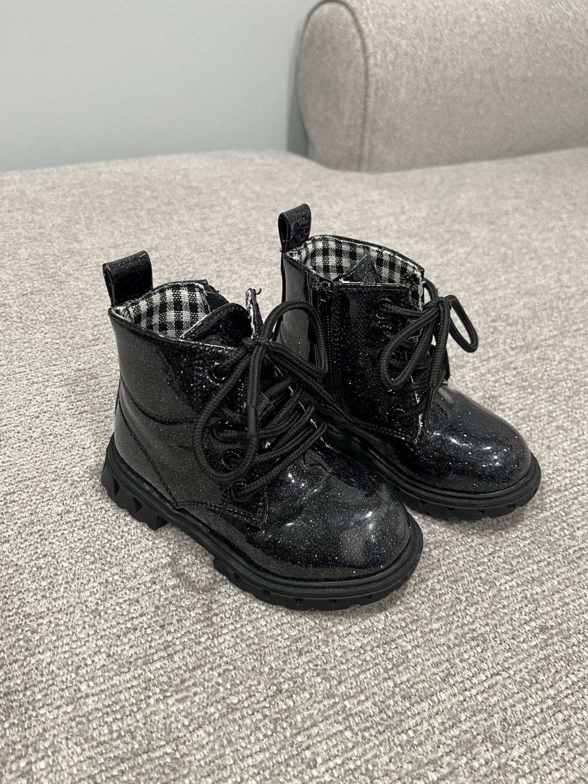 Size 7 Toddler Sparkle Boots, Shoes 7 (Walkers:12-24 mth)