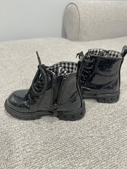 Size 7 Toddler Sparkle Boots, Shoes 7 (Walkers:12-24 mth)