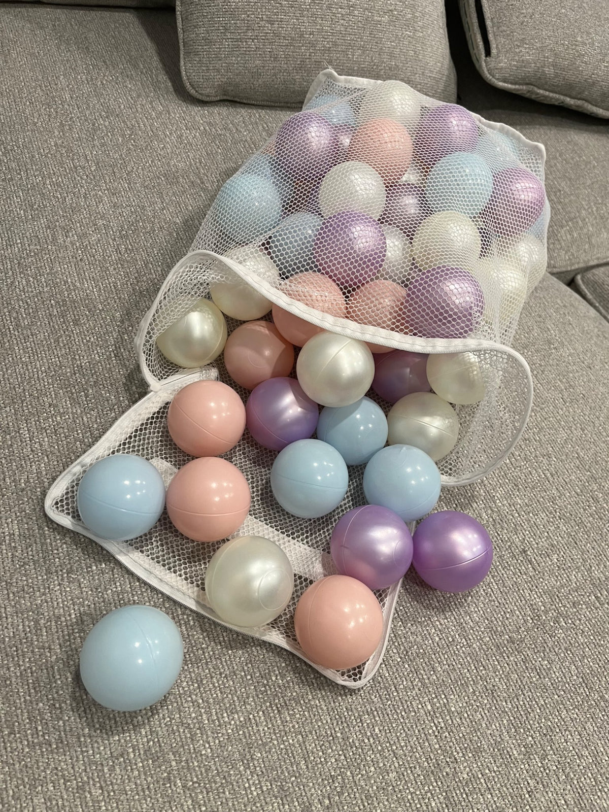 Soft pit balls