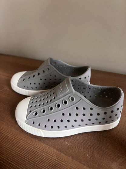 Native Jefferson Kids Shoes C7, Shoes 7 (Walkers:12-24 mth)