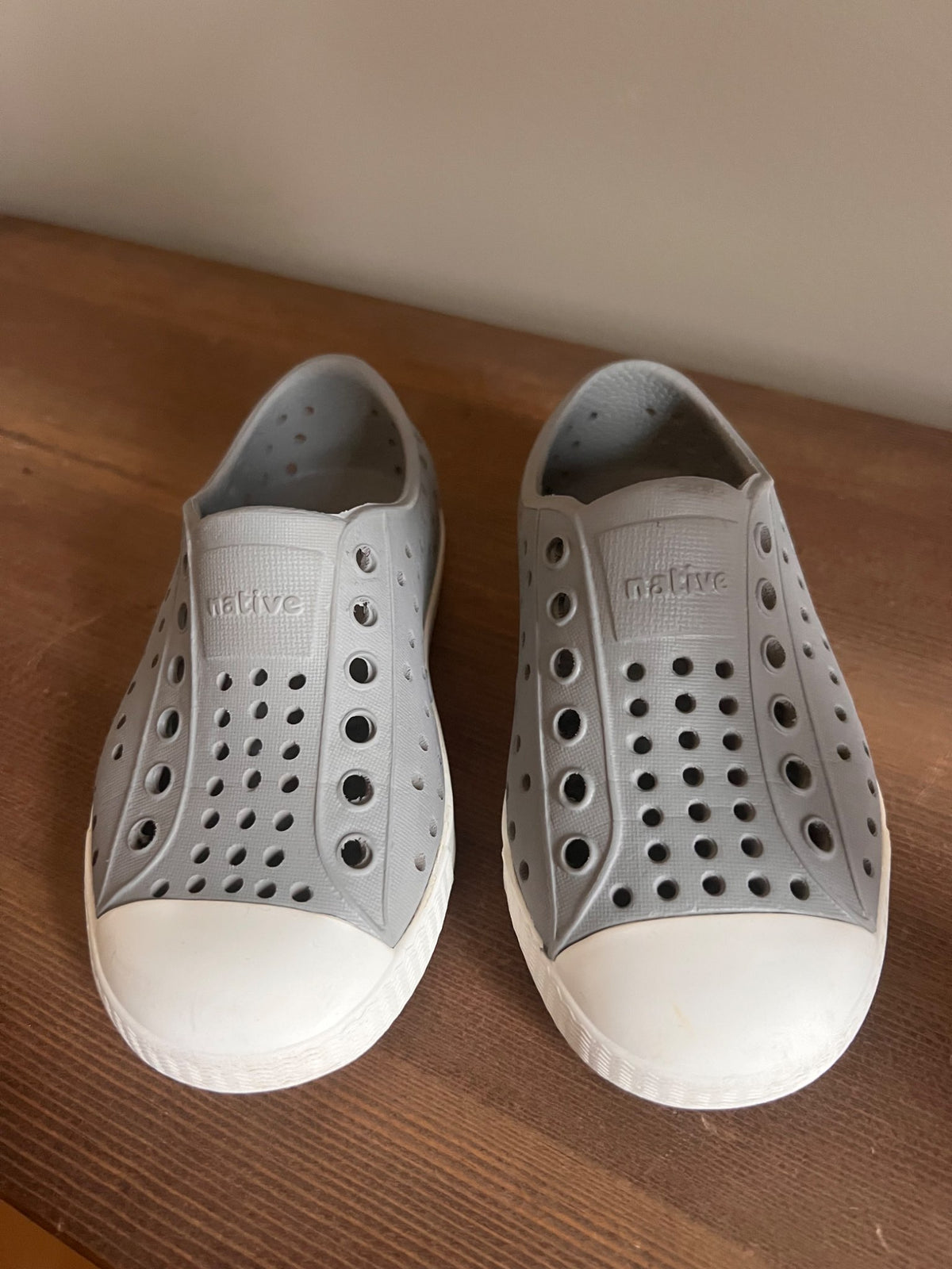 Native Jefferson Kids Shoes C7, Shoes 7 (Walkers:12-24 mth)