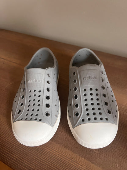 Native Jefferson Kids Shoes C7, Shoes 7 (Walkers:12-24 mth)