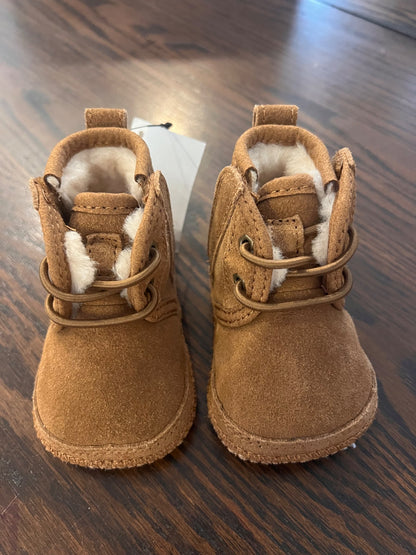 UGG Infant Neumel Suede Boots NWT size 1, Shoes 1 (Baby: 0-12 mth)