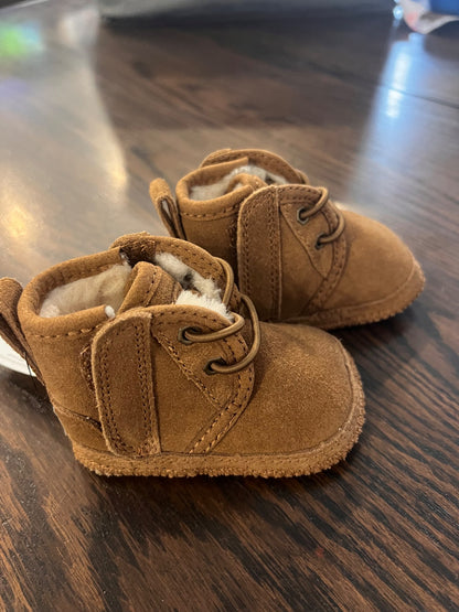 UGG Infant Neumel Suede Boots NWT size 1, Shoes 1 (Baby: 0-12 mth)
