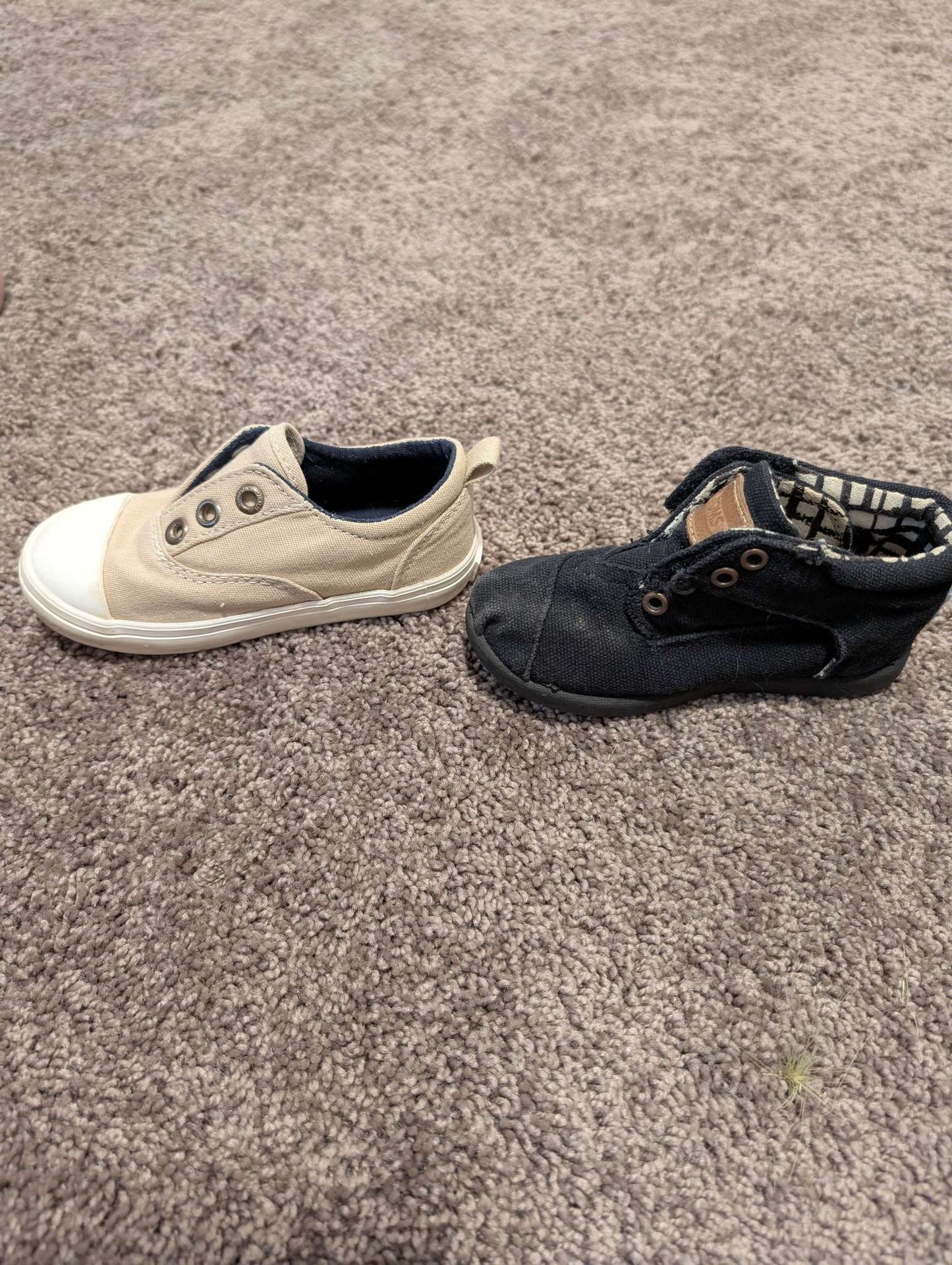 Toddler Shoe Bundle – 2 Pairs – US Size 6, Shoes 6 (Walkers:12-24 mth)