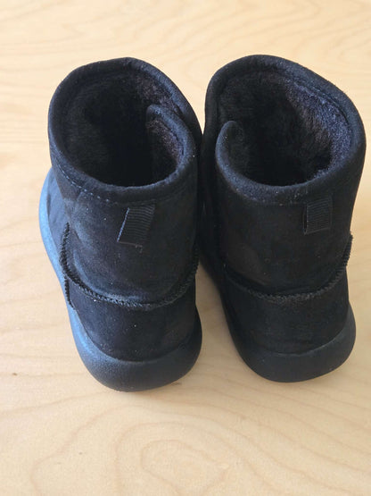 Joe Fresh Size 10 - "Suede" Kid Girls' Cozy Boots, Shoes 10 (Toddler:2-4yr)