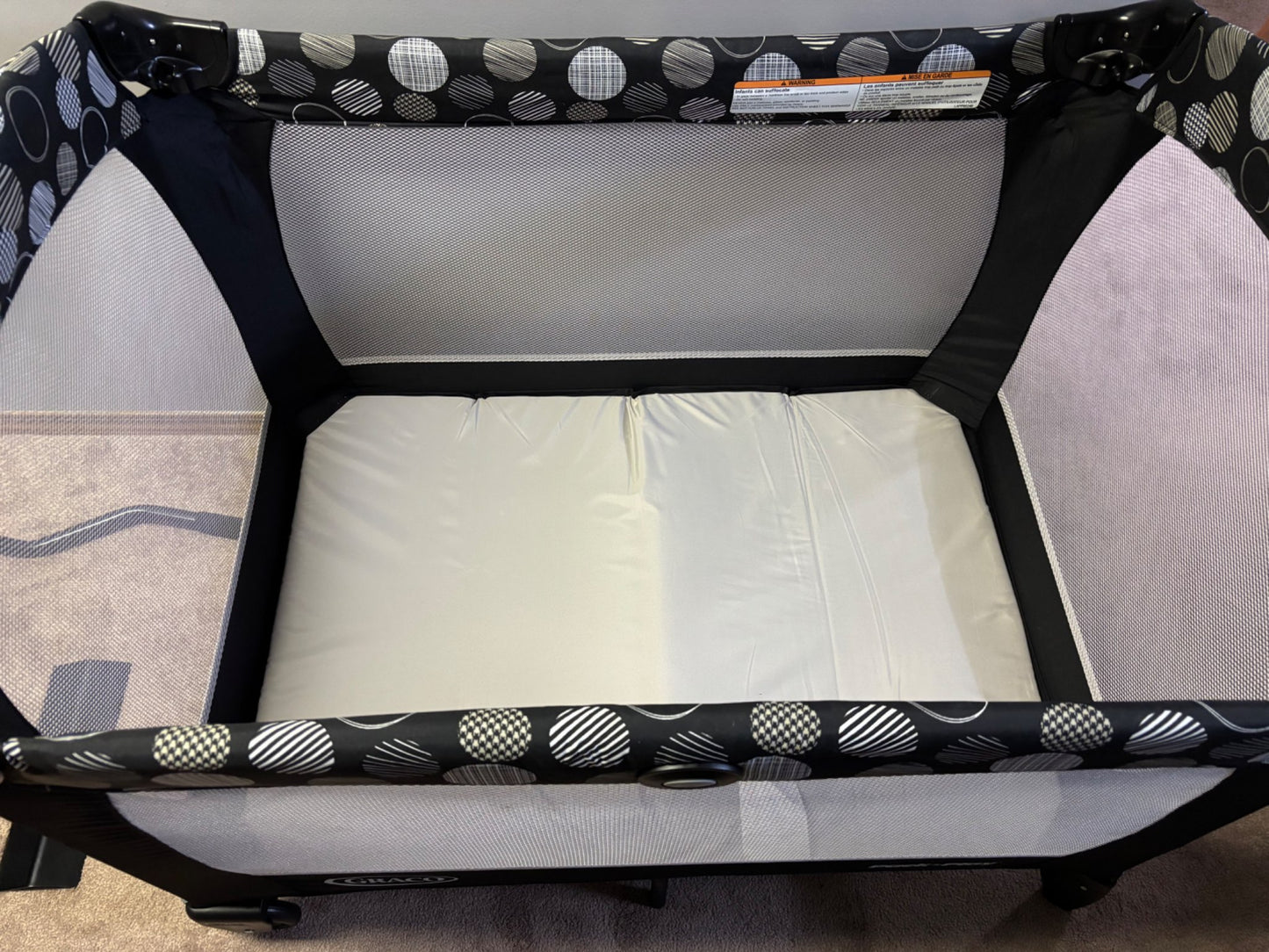 Graco pack and play