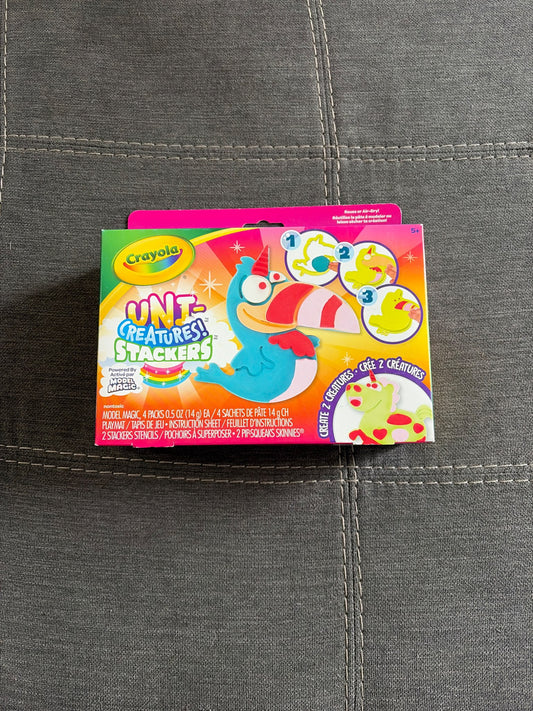 Crayons model magic kit