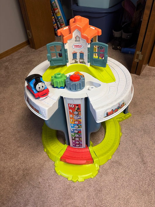 Thomas and friends toddler train table