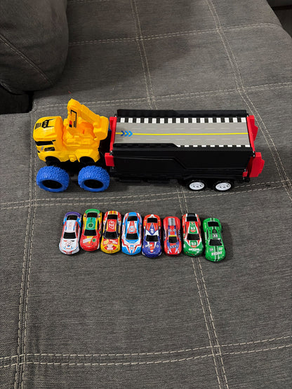 Foldable race track with cars