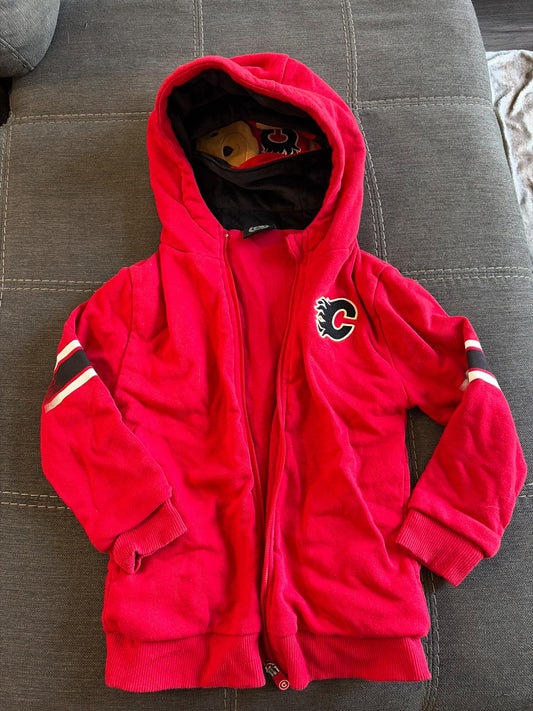 Calgary flames zip up - folds into bear size 6-7, Kids 6/6X
