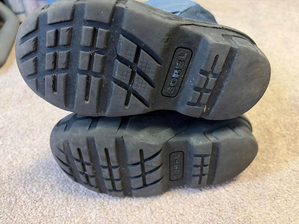 Sorel winter boots size c10, Shoes 10 (Toddler:2-4yr)