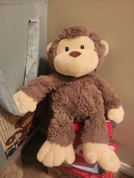 Baby friendly large monkey stuffy