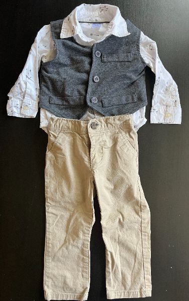 Vest, Carter's Button up long sleeve shirt and Old Navy Khaki pants Outfit, 12-18 months, Kids 18 Month (12-18M)