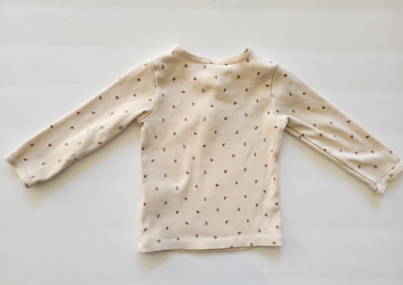 H&M. 2-pack ribbed henley, 6-9 months, like new, Kids 9 Month (6-9M)