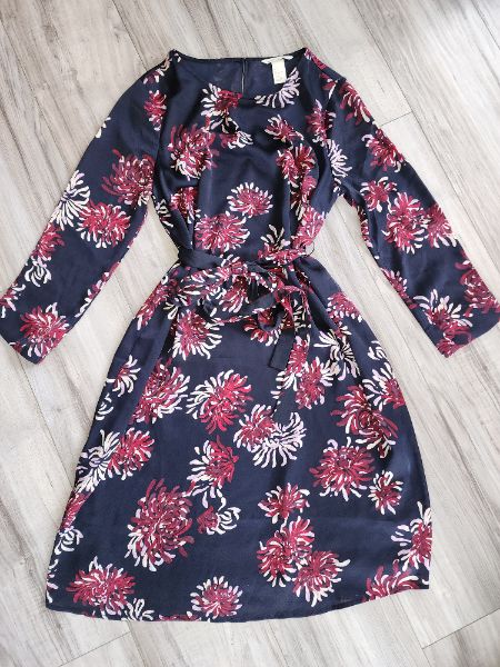 Used H&M maternity floral dress size S, Maternity S (4-6)