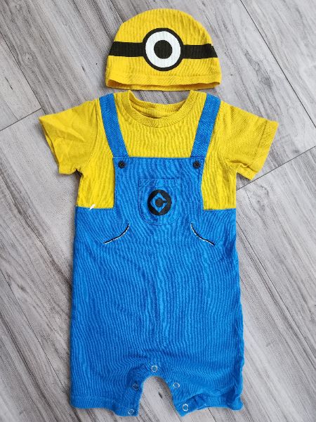 Used Minion onesie with hat. Size 24MTHs