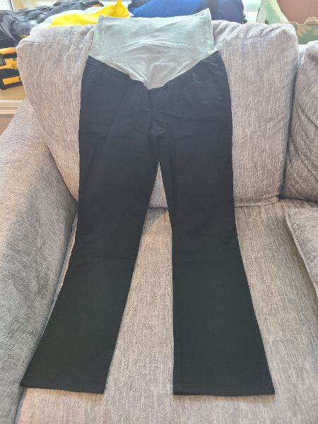 Maternity thyme black jeans size small, Maternity S (4-6)