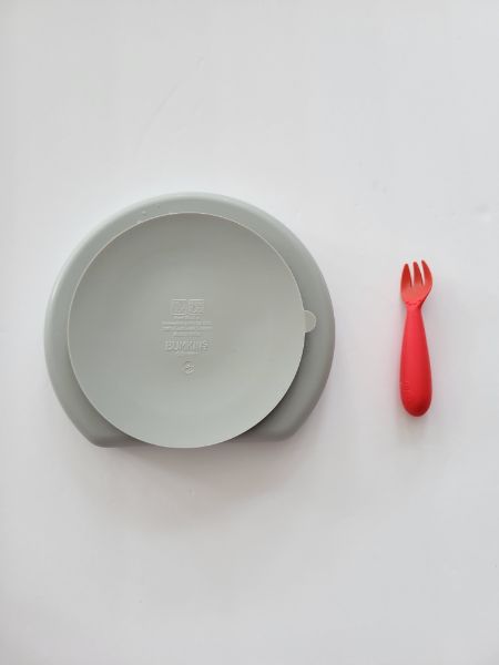 Bumkin Silicone Grip Dish with ezpz spoon, VGUC